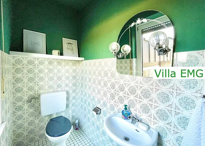 Emg Nah Muenster Riesenbeck Osnabrueck Mit Pool, Sauna, Garten Fuer Familien Gruppen Bis 23 Personen Villa